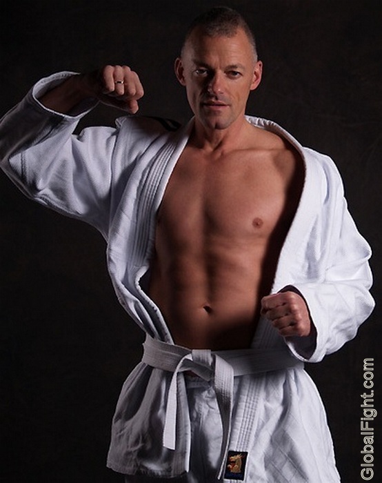 mma karate fighter grappler pictures galleries pics