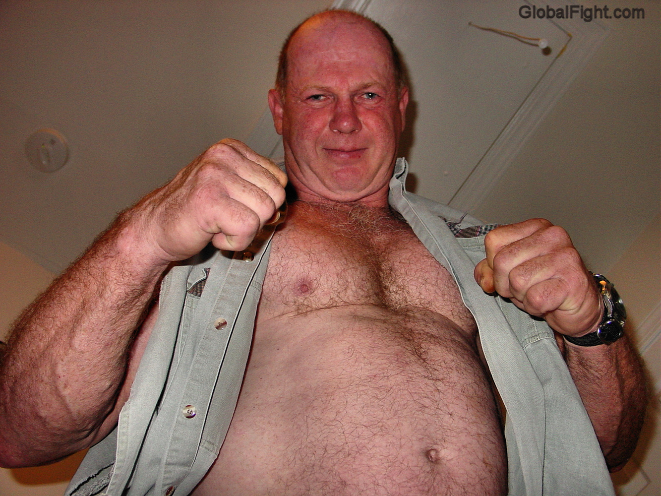musclebear webcam cagefighter veteran