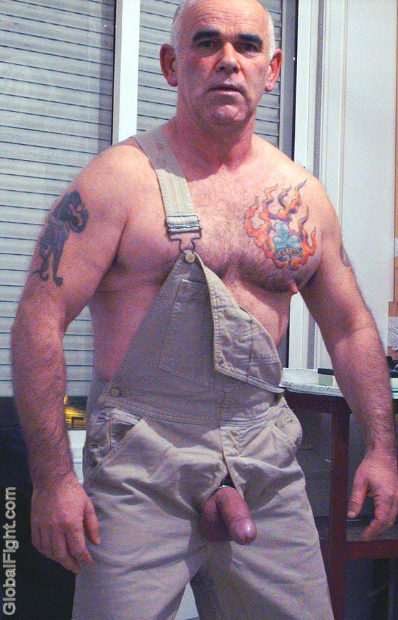 gay musclemen mancams farmer