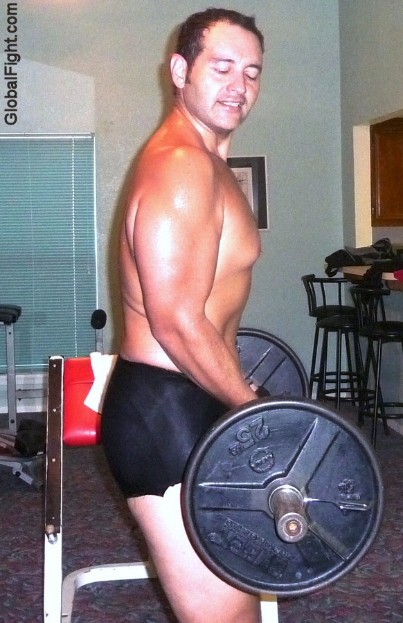 strength training routine curlbar